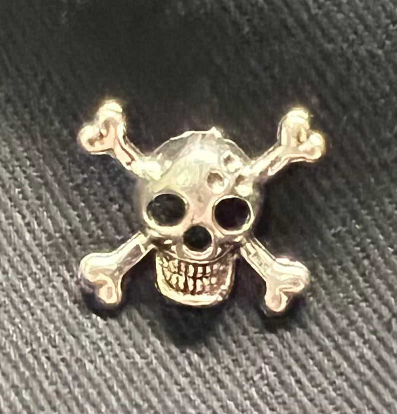 Lapel Pin - Skull & Crossbones 2